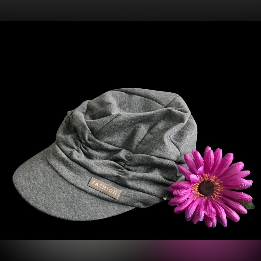 GRAY NEWSBOY CAP HAT